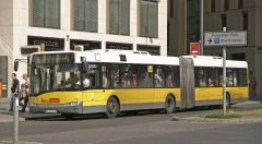 Bus an einer Kreuzung