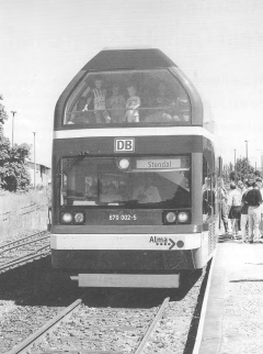 Doppelstocktriebwagen in Tangermünde am 12.7.1997
