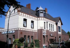 Empfangsgebäude des ehemaligen Bahnhofs von Burg/Fehmarn