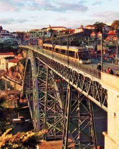 Porto Brücke Tram