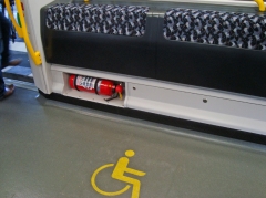 Boden mit Logo für Rollstühle
