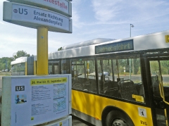Ersatzhaltestelle mit Bus als Betriebsfahrt geschildert.