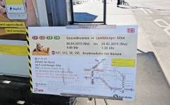 Bauplakat am Bahnhof Gesundbrunnen.
